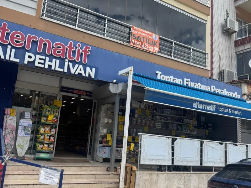 Karşıyaka Demirköprü'de Satılık 2+1 Kapalı Mutfak Daire — fotoğraf 1