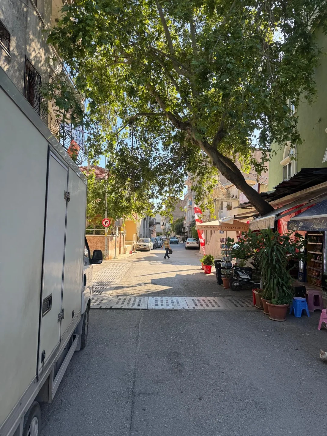 Çiğli Kaymakamlık Yakını Eşyalı 2+1 Klasik Kiralık Daire — fotoğraf 16