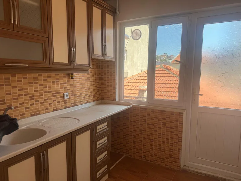 Çiğli Kaymakamlığı Yakını Kiralık 3+1 Daire (90m²) — fotoğraf 3