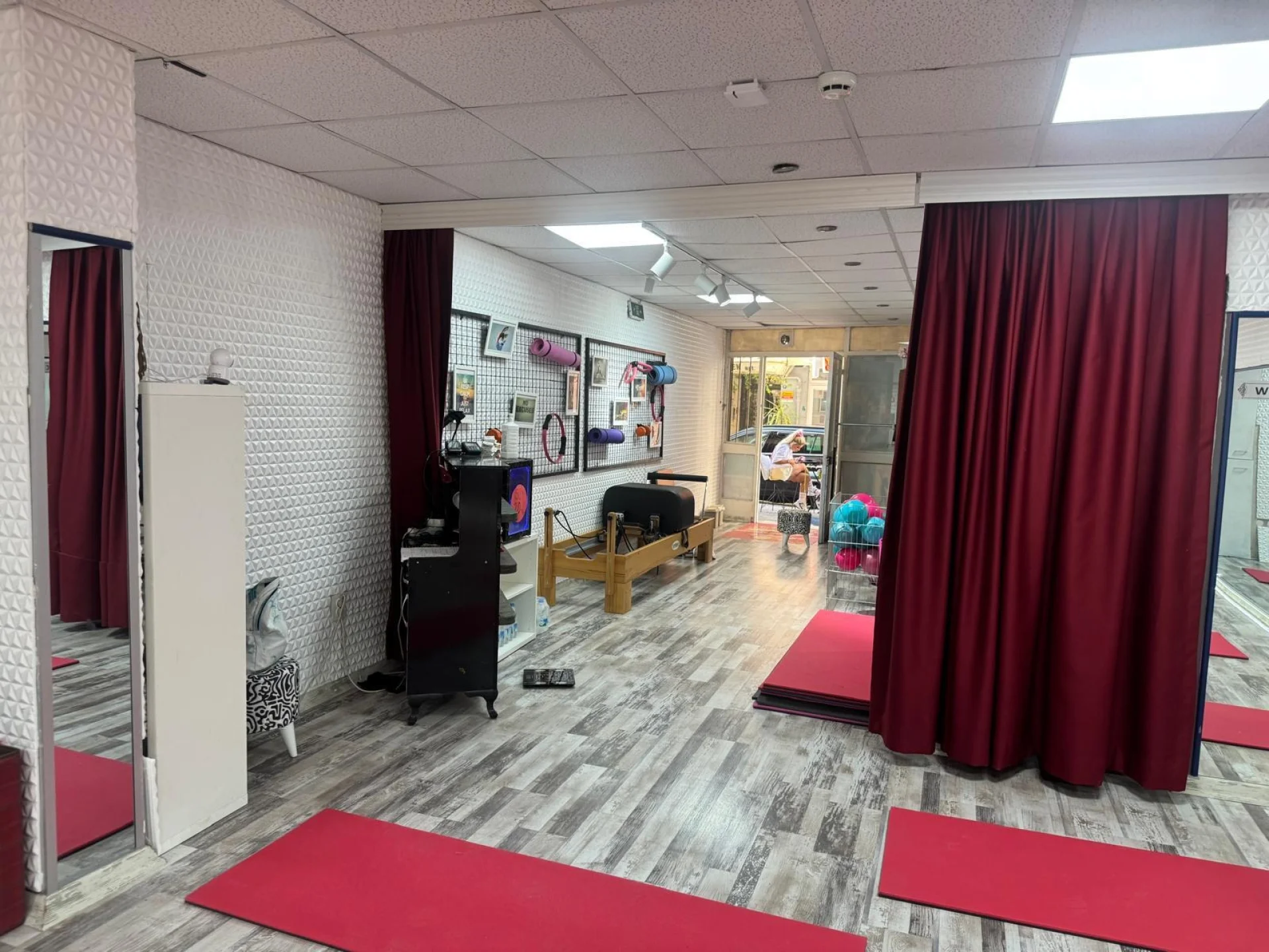 Girne Caddesi Yakını Satılık 110 m² Dükkan — fotoğraf 13