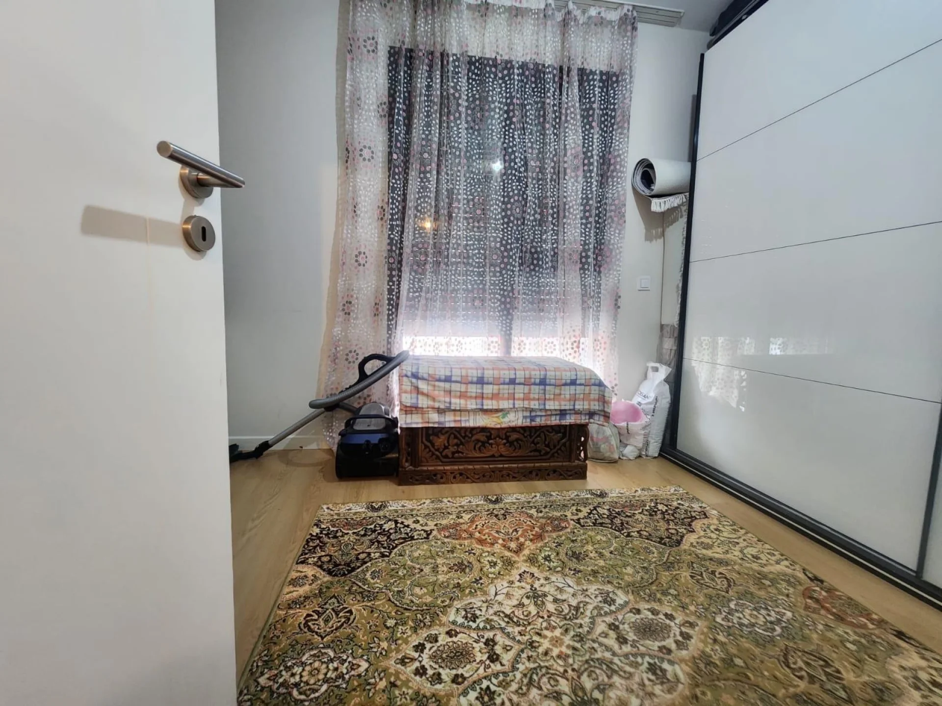 Bayraklı Mansuroğlu'nda Satılık 2+1 Kapalı Mutfak Daire — fotoğraf 5