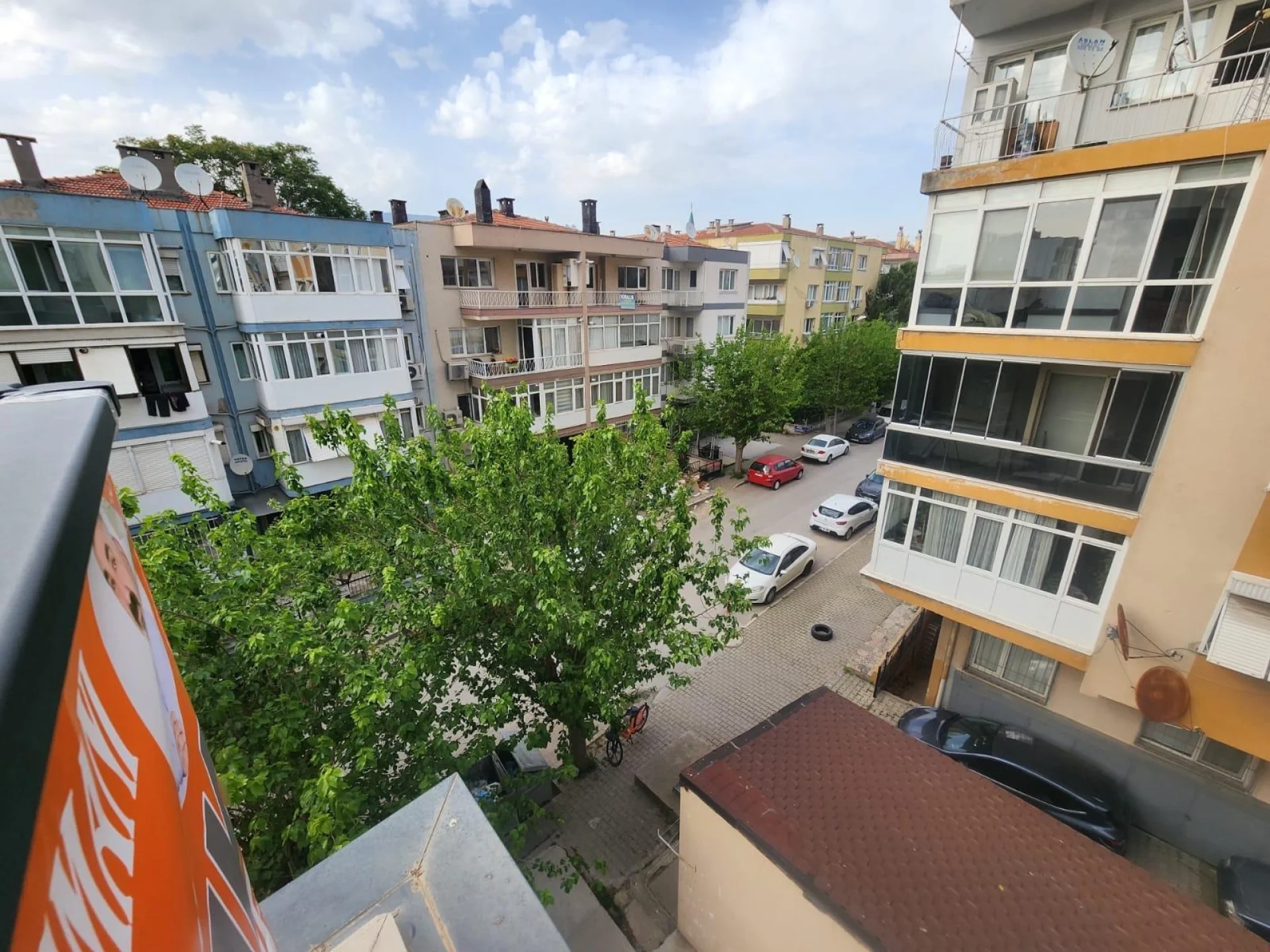 Bayraklı Mansuroğlu'nda Satılık 2+1 Kapalı Mutfak Daire — fotoğraf 10