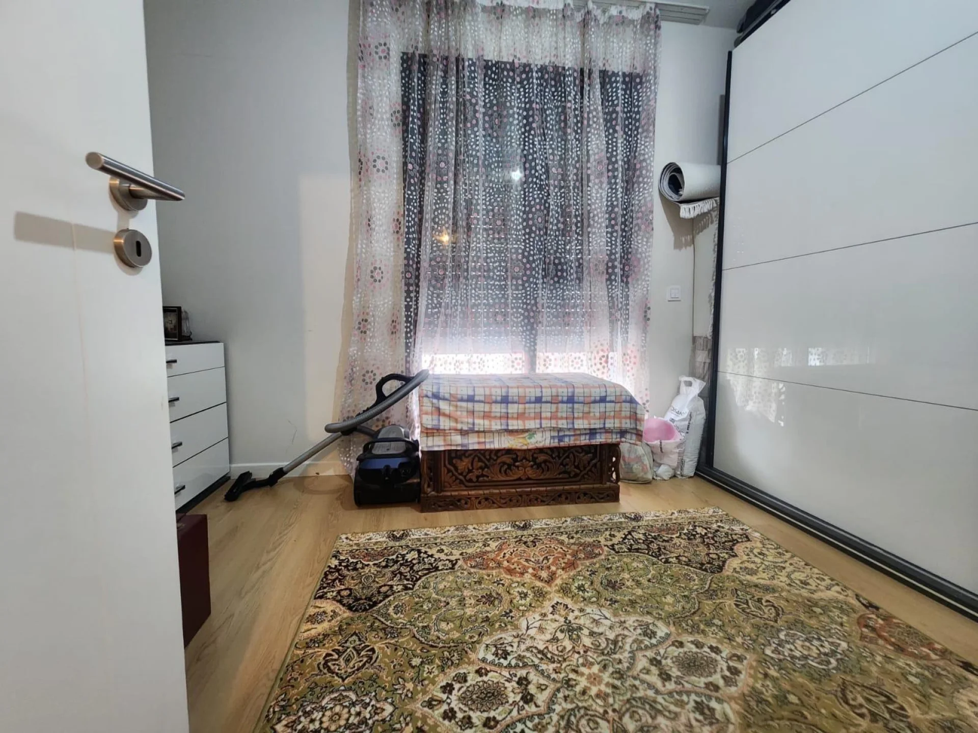 Bayraklı Mansuroğlu'nda Satılık 2+1 Kapalı Mutfak Daire — fotoğraf 17